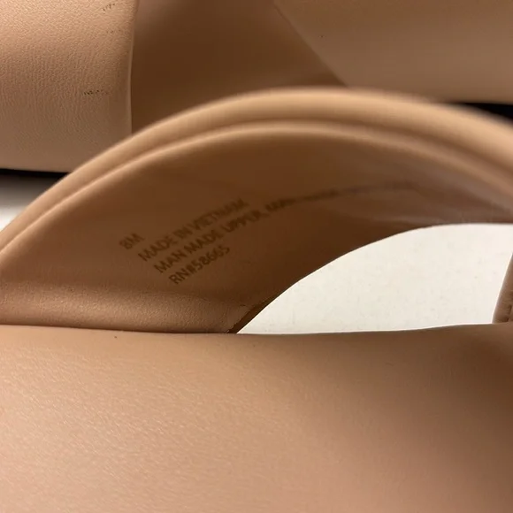 Open Edit size 8 Tan Women's Sandal slides EUC - Picture 7 of 10